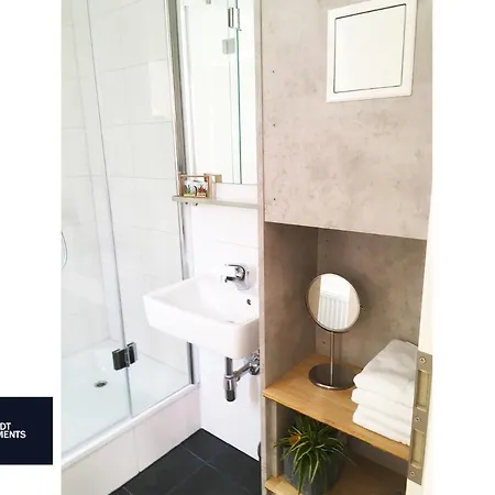 Albstadt Apartments *